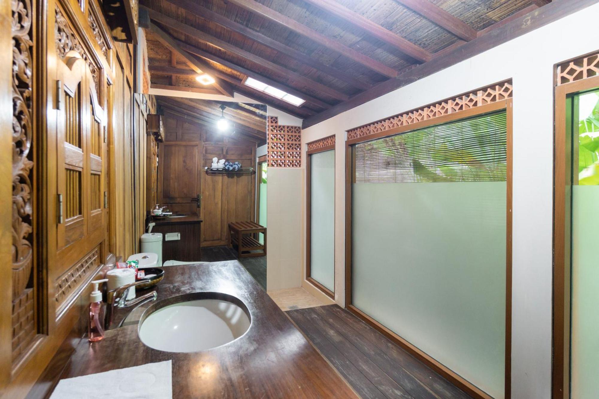 Bali Royal Heritage Villa Seminyak Værelse billede